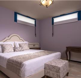 6 bedroom luxury villa with pool near Agia Pelagia, sleeps 12